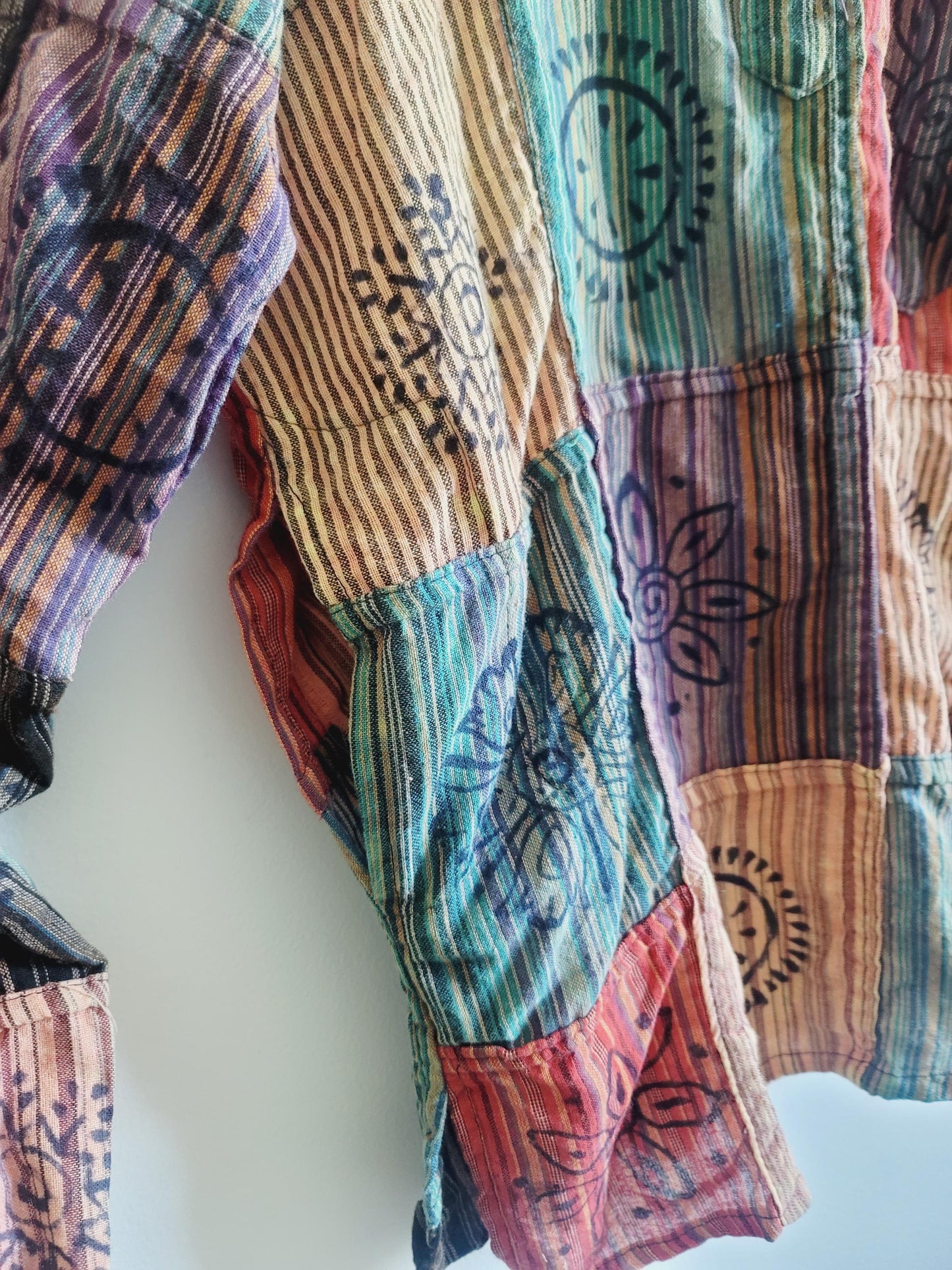 Handcrafted Patchwork Cotton Kurta Shirt: Boho Hippie Style