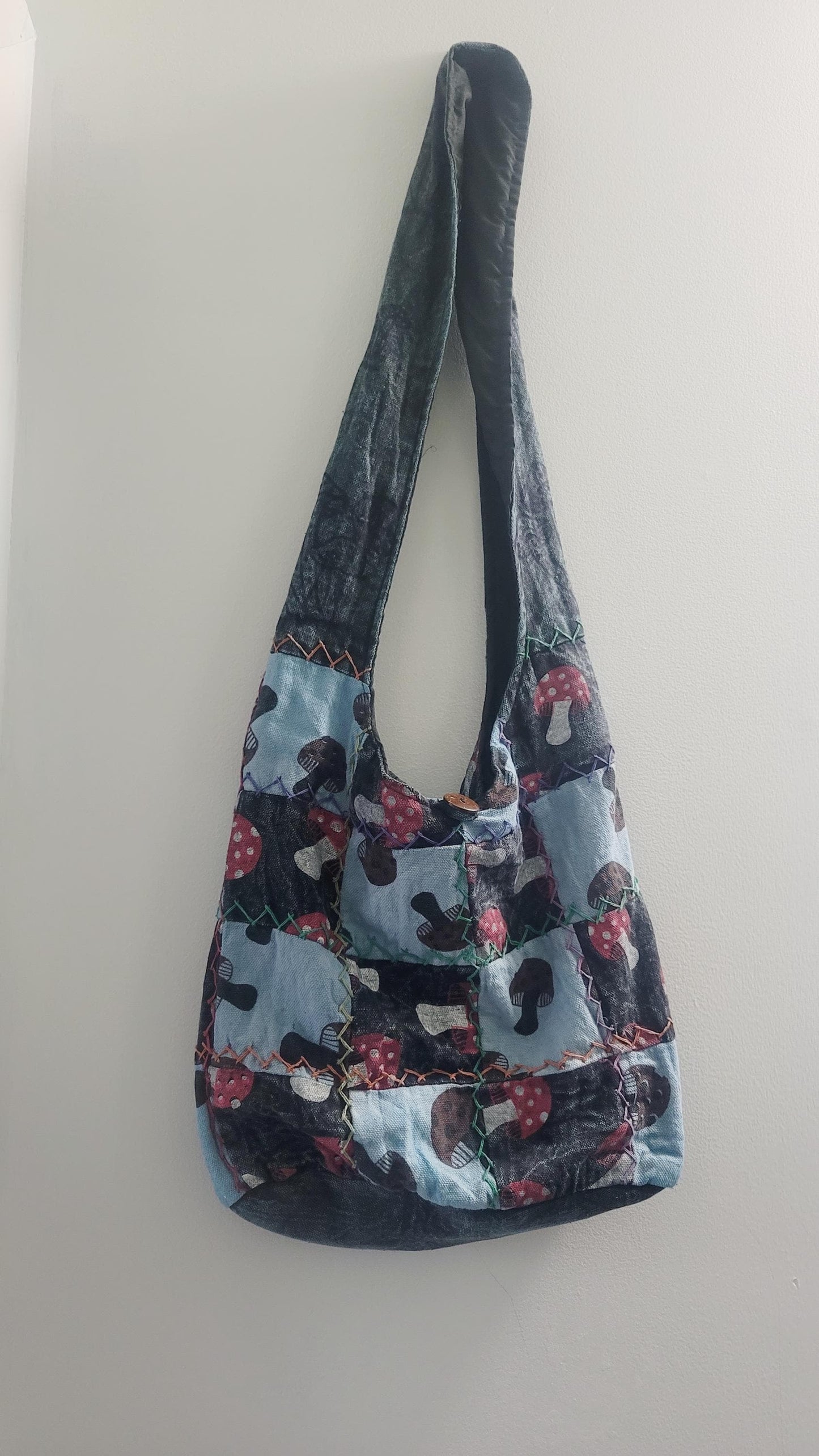 Handmade Patchwork Cotton Crossbody Bag: Boho Hippie Style